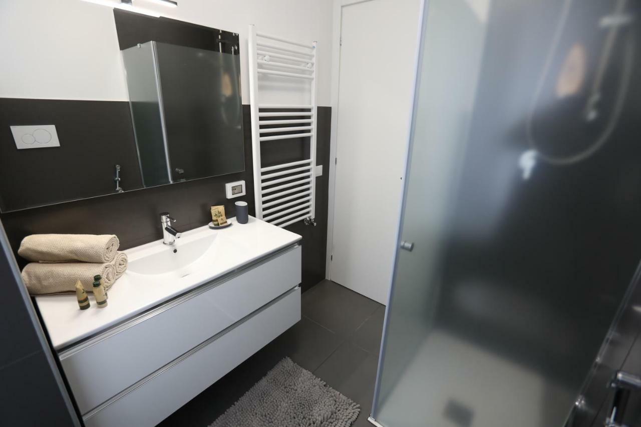 Casa Magenta Apartment 3 Валеджо сул Минчио Екстериор снимка